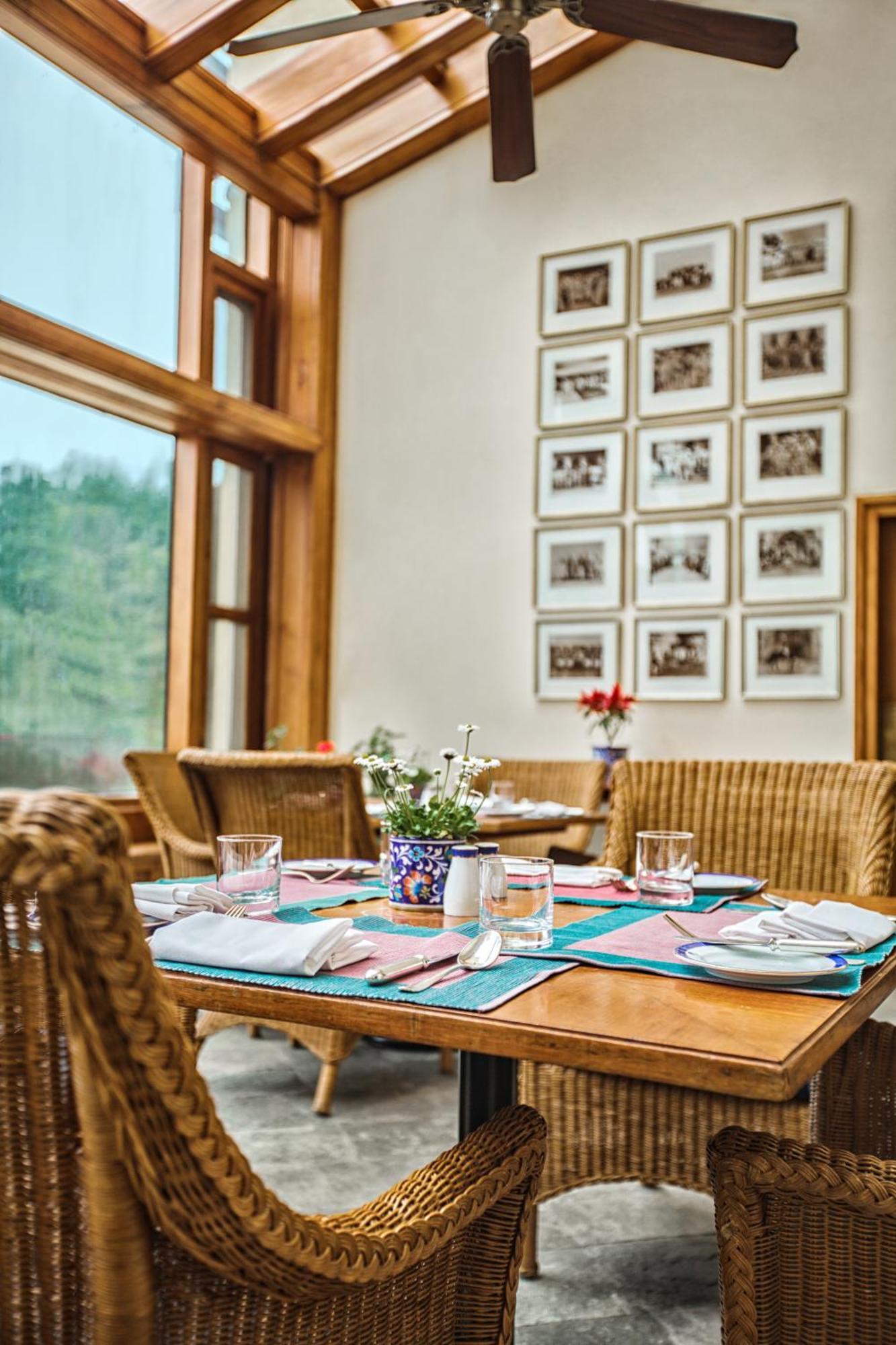 Wildflower Hall, An Oberoi Resort, שימלה מראה חיצוני תמונה